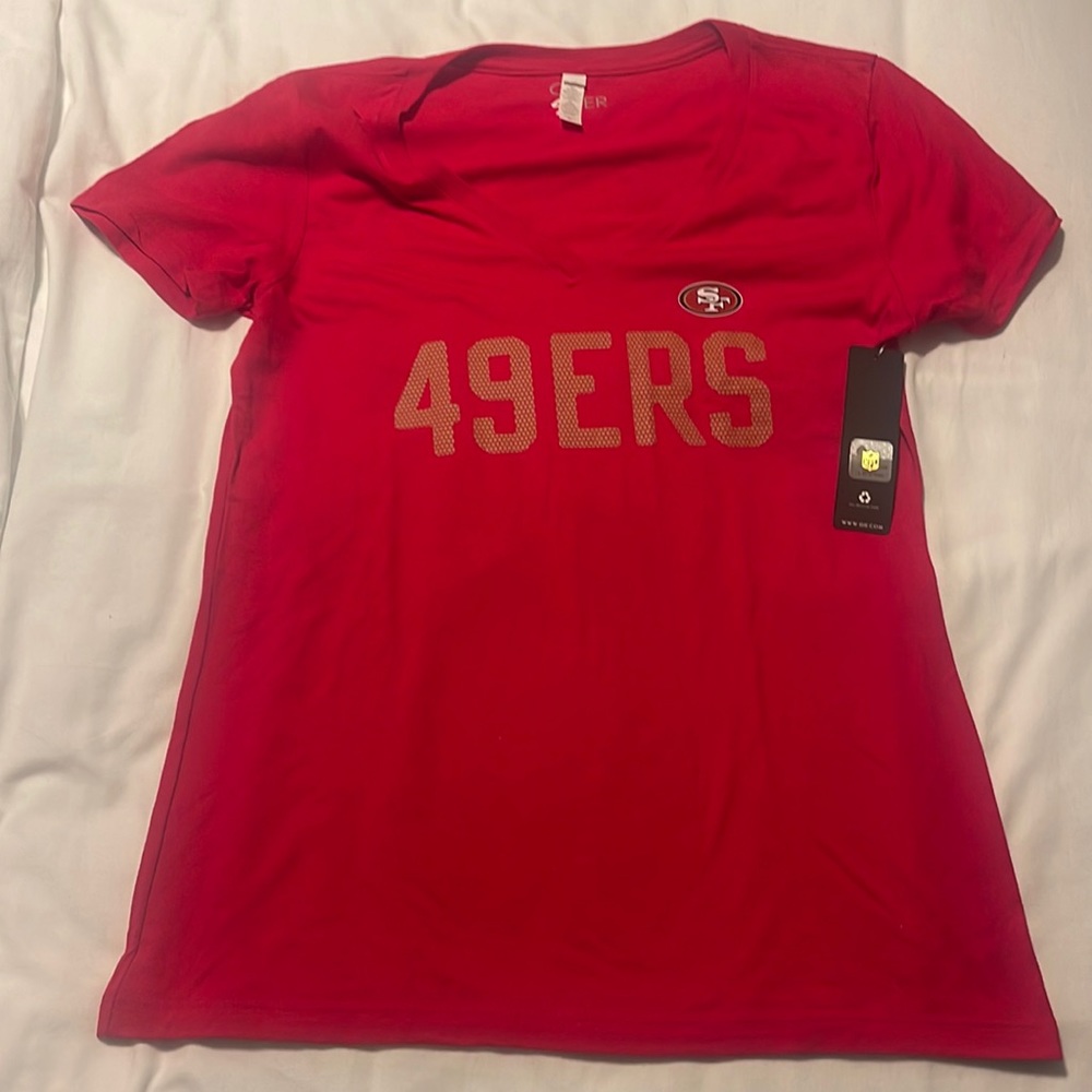 San Francisco 49er V-Neck Tee